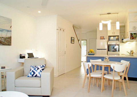 Cairns - Home Away From Home - Scenic & Peaceful - Accommodation Tasmania 3