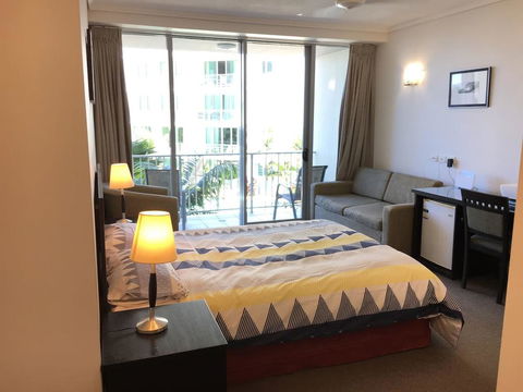 Cairns Esplanade 2 Bed 2 Bath Resort Hotel - Accommodation Tasmania 2