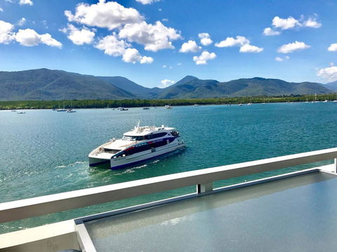 Cairns Waterfront - Harbourlights - Accommodation Tasmania 1