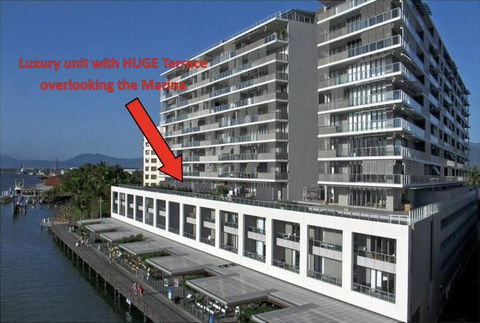 Cairns Waterfront - Harbourlights - Accommodation Tasmania 0