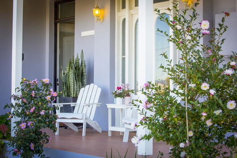 Camellia Cottage - Accommodation Tasmania 0