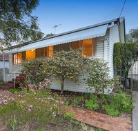 Camellia Cottage - PET FRIENDLY - Kwinana - Accommodation Tasmania