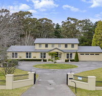 Camelot - superbly proportioned and ideally located - Accommodation Tasmania