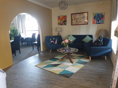 Cameo Inn Motel - Accommodation Tasmania 1