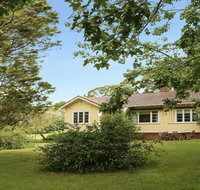 Canary Cottage - fresh clean simple  comfortable - Accommodation Tasmania