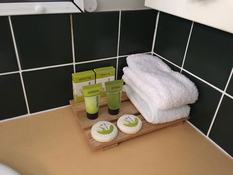 Cannon Park Motel - Accommodation Tasmania 1