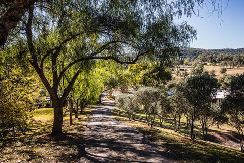 Capers Guesthouse, Barn And Cottage - Accommodation Tasmania 0