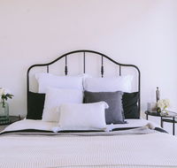 Capitol Executive Apartment on London Circuit - Accommodation Tasmania