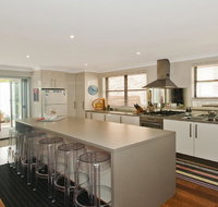 Casa Callala on King George - well appointed home - Accommodation Tasmania