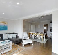 Casa Sorella - beachfront family home - Accommodation Tasmania