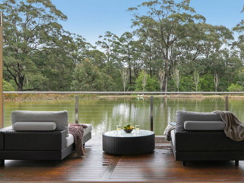 Casa Sul Lago - Quite Simply A Very Special Place - Accommodation Tasmania 2