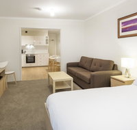 Cascades 3 Well Appointed and Central location - Accommodation Tasmania