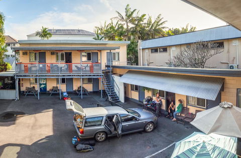 Castaways Backpackers Cairns - Accommodation Tasmania 2