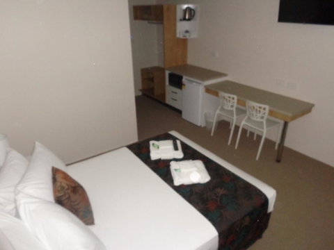 Castle Crest Motel - Accommodation Tasmania 3