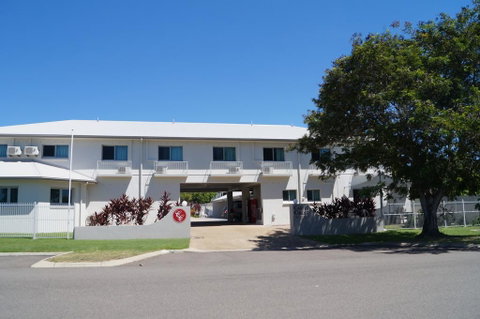 Castle Crest Motel - Accommodation Tasmania 0