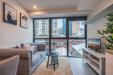CBD Modern Classic 1 Bedroom Apt@La Trobe Tower - Accommodation Tasmania 2