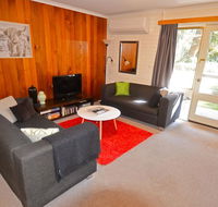 Cedar Holiday Units - Apartment 4 - Accommodation Tasmania