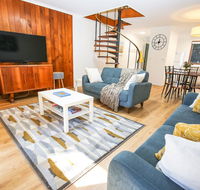 Cedar Holiday Units - Apartment 5 - Accommodation Tasmania