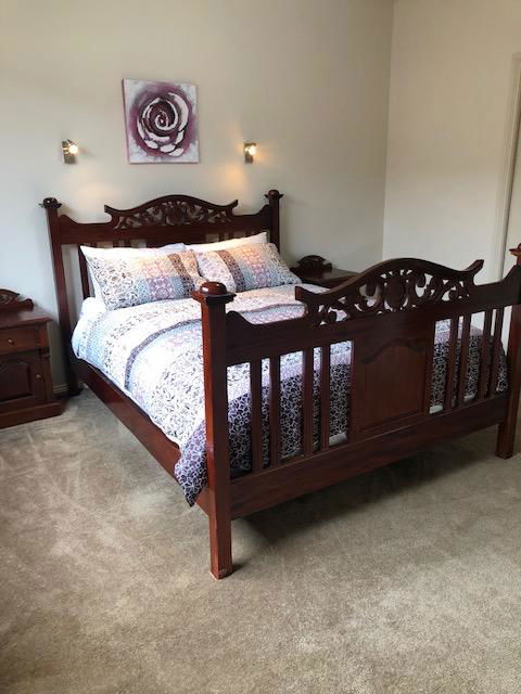 Central Executive 3br Townhouse 50m To Dean Street - Accommodation Tasmania 0