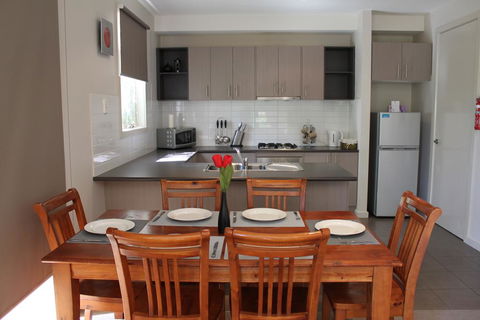 Central Shepparton Apartments - Accommodation Tasmania 2