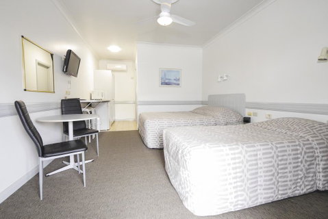 Centretown Motel - Accommodation Tasmania 1