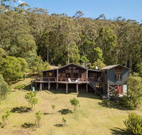 Chalet Beaumont - alluring appeal  stunning views - Accommodation Tasmania