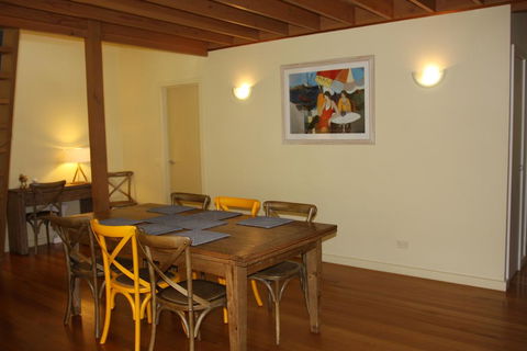 Charbella - Accommodation Tasmania 2