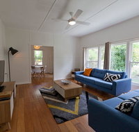 Charlie's Beach House - Accommodation Tasmania