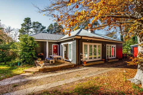 Charming Mountain Cottage - Accommodation Tasmania 1