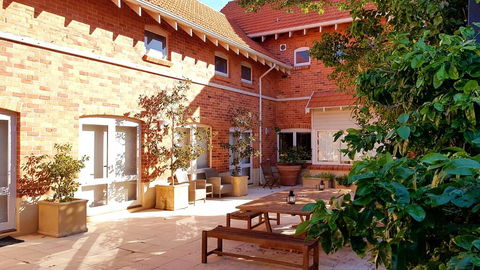 Chateau Cottesloe By The Beach - Accommodation Tasmania 0