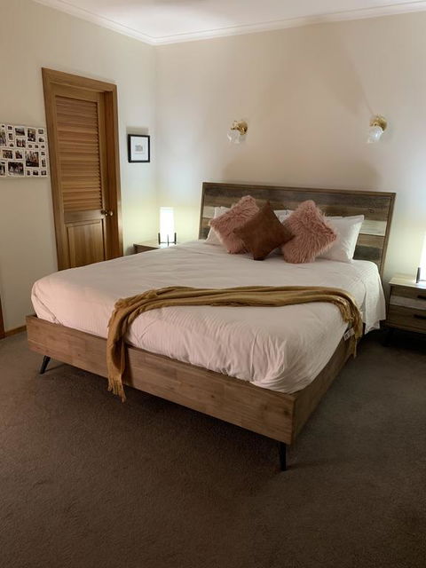 Chateau N'Ville - Accommodation Tasmania 3