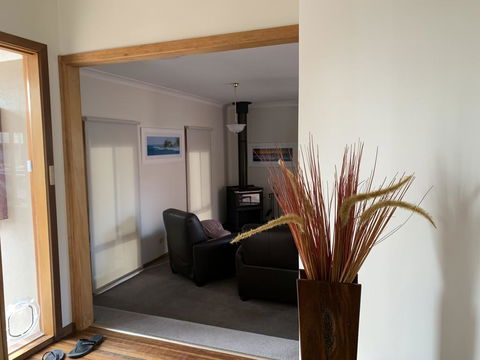 Chateau N'Ville - Accommodation Tasmania 2