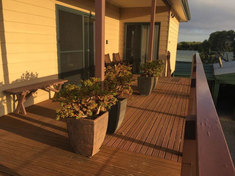 Chill N Sea Coastal Retreat - Accommodation Tasmania 1