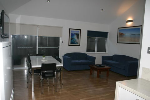 Clearwater Motel Apartments - Accommodation Tasmania 3