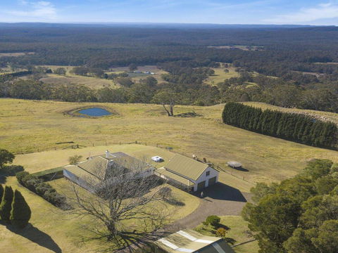 Cloudhill - Magnificent Rural Views To Sydney - Accommodation Tasmania 0