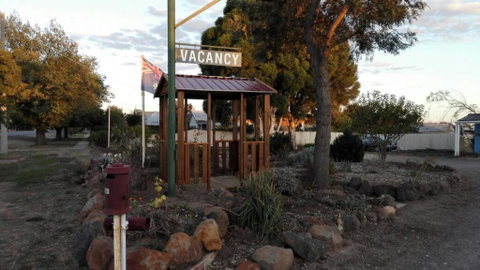 Clunes Motel - Accommodation Tasmania 0
