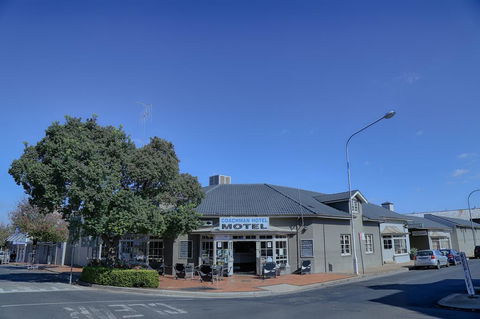 Coachman Hotel Motel - Accommodation Tasmania 1