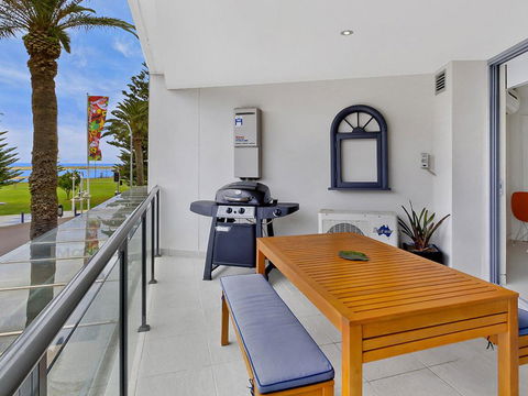 Coast Luxury Apartment 3 - Accommodation Tasmania 0