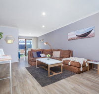 Coastal convenience Walk to the shops  cafes... - Accommodation Tasmania