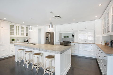 Coastal Elegance - Accommodation Tasmania 2