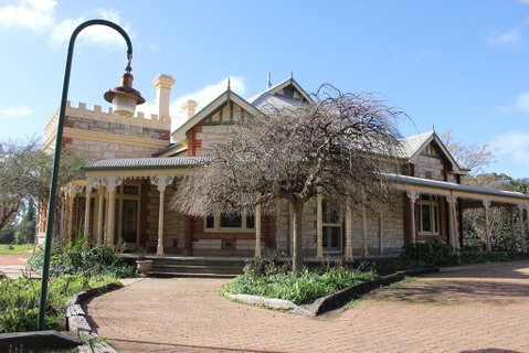 Cockburn House - Accommodation Tasmania 0