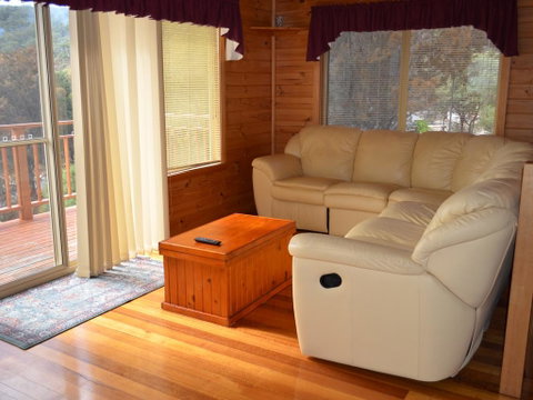 Coles Bay House - Accommodation Tasmania 1