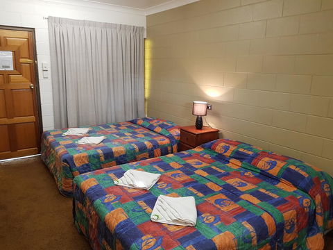 Commercial Hotel - Accommodation Tasmania 3