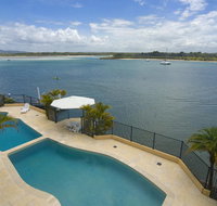 Commodore Apartments - Accommodation Tasmania