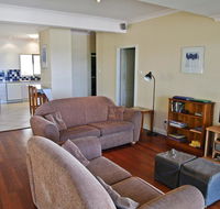 Cooinda 17 Dulconghi Street - Accommodation Tasmania