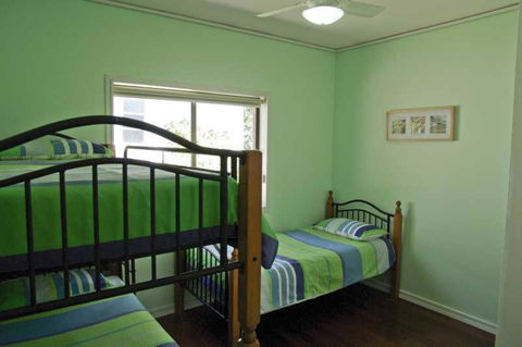 Cooinda, 17 Dulconghi Street - Accommodation Tasmania 3