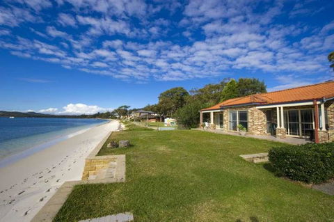 Cook St 4 - Salamander Bay - Accommodation Tasmania 0