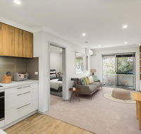 cool quiet modern secure walking distance to Perth and landmarks - Accommodation Tasmania