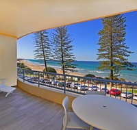 Coolum Baywatch Luxury Style Penthouse Linen Included WIFI 500 Bond - Accommodation Tasmania