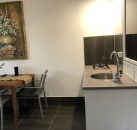 Coonawarra Cabins Unit A - Accommodation Tasmania